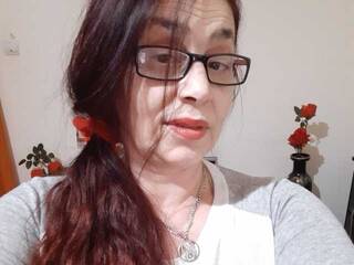 Erotik görüntülü sohbet Tinakiss