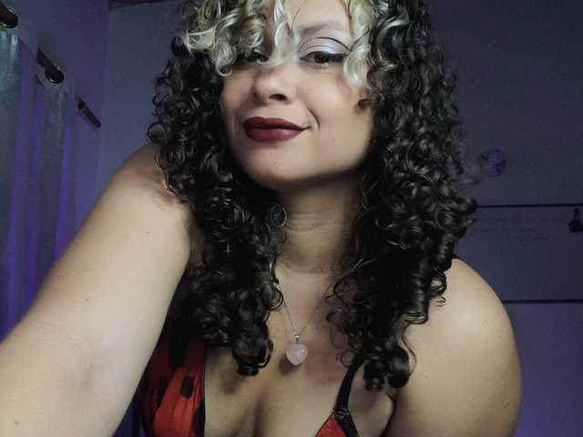 Profilin fotoğrafı Tinaqueen1