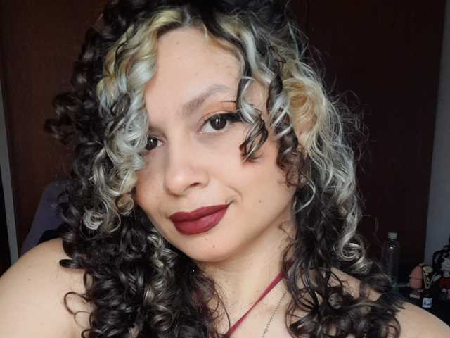 Profilin fotoğrafı Tinaqueen1