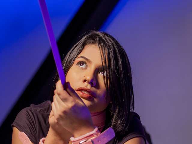 Profilin fotoğrafı tiny-whore