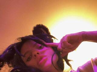 Erotik görüntülü sohbet ToriNori