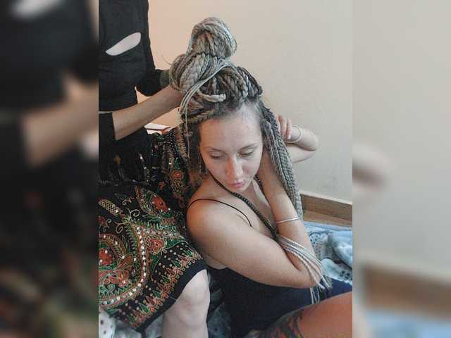 Yayın ekran görüntüleri TreshGirls