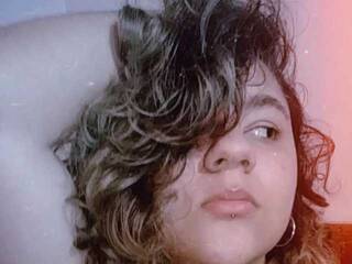 Erotik görüntülü sohbet tuti-lii