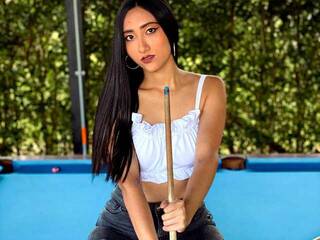 Erotik görüntülü sohbet Valeriejhones