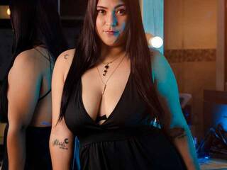 Erotik görüntülü sohbet ValeriFox