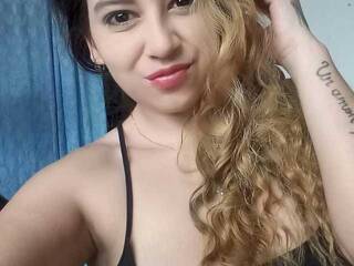 Erotik görüntülü sohbet Vanelloppe