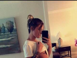 Erotik görüntülü sohbet Vanessarain23