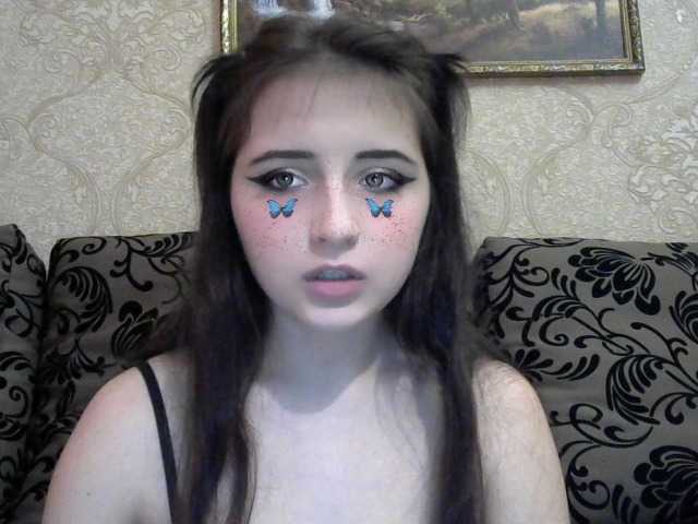 Yayın ekran görüntüleri DanielleL