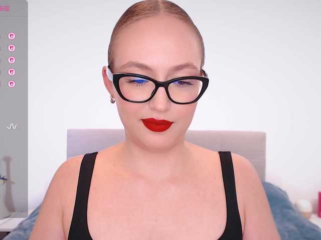 Yayın ekran görüntüleri vickyblondiua