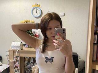 Erotik görüntülü sohbet ViolaShy