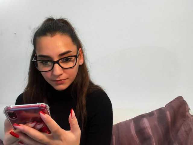 Yayın ekran görüntüleri violetmyers18