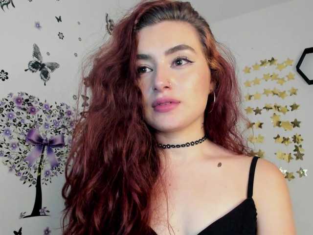 Fotoğraflar violetwatson- Today I am very playful, do you want to come and try me! Goal: 1500 tokens