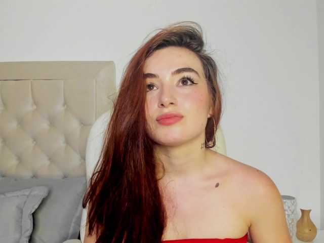 Fotoğraflar violetwatson- Today I am very playful, do you want to come and try me! Goal: 1500 tokens