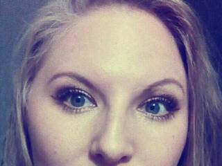 Erotik görüntülü sohbet VivianFlirty