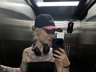 Erotik görüntülü sohbet VivianRocks