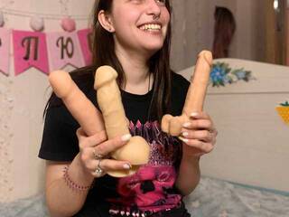 Erotik görüntülü sohbet WildXCherry