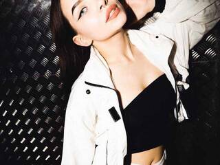 Erotik görüntülü sohbet BellaWow