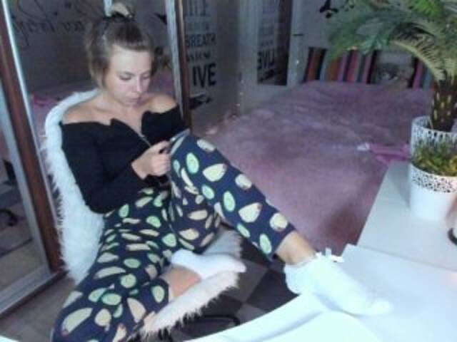 Yayın ekran görüntüleri CallMeAngel