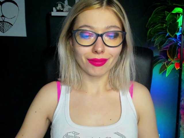 Fotoğraflar xxHeidiLove #joi #mistress #tease #cei #german #sph #lovense #cbt #young #hot #edging #cute #natural #ahegao #ass #english #sissy #cuckold