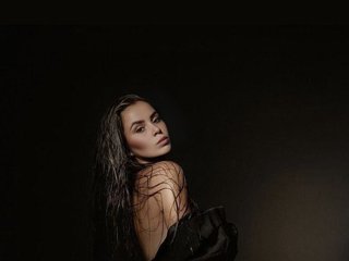 Erotik görüntülü sohbet LolaSexxx