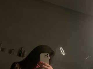 Erotik görüntülü sohbet YanaShyy