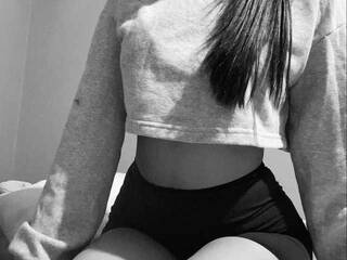 Erotik görüntülü sohbet yesenya