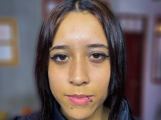 Erotik görüntülü sohbet Yessica-montero