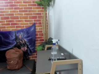 Erotik görüntülü sohbet Yinnath-Grey