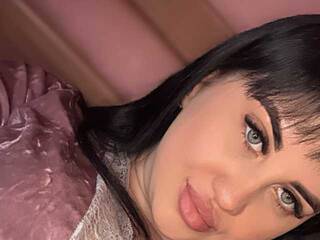 Erotik görüntülü sohbet Koketochka_Y