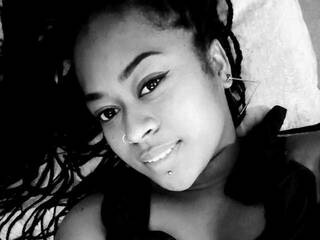 Erotik görüntülü sohbet zafiro-C