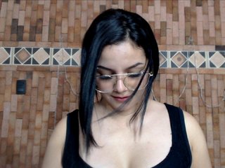 Fotoğraflar ZoeBennett Hi, guys. Good day❤* This is my first day ,let's have fun, guys. - Multi Goal: Every 444 goal's: CUMSHOW ❤* #lovense #toy #dildo #ass #latina #bigtits #bigboobs #bigass #blowjob