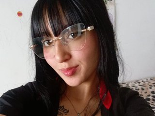 Erotik görüntülü sohbet ZoeSky
