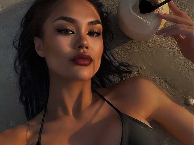 Profilin fotoğrafı ZUROWA