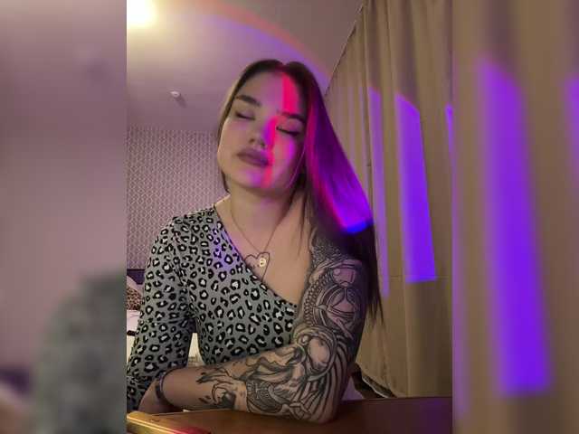 Yayın ekran görüntüleri ZUROWA